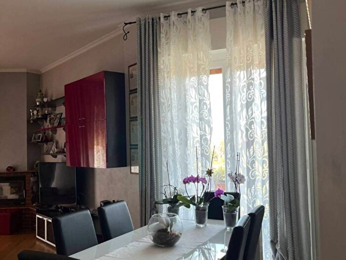 Appartamento trilocale in vendita in VIA MONTE PENNINO, Posatora, Ancona