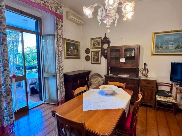 Casa con 6 locali in vendita in Bergiola Lavacchio, Massa