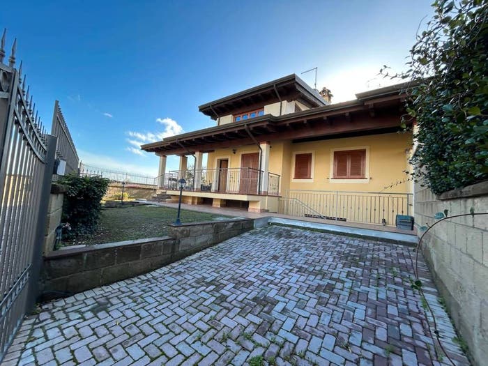 Casa con 6 locali in vendita in Via Rimessa Nuova, Olmetto Monteroni Via del Laghetto, Ladispoli