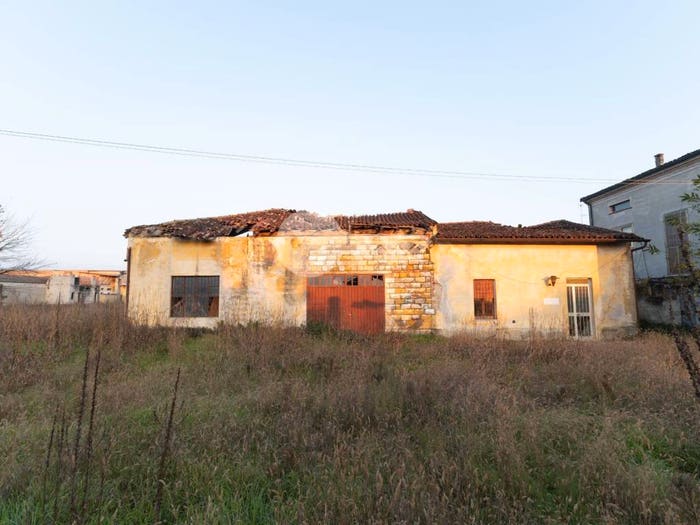 Casa con 6 locali in vendita in Via Montello, Centro, Gambara