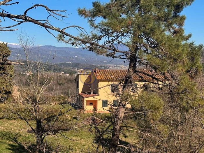 Casa con 6 locali in vendita in Via di Castiglioncello, Balbano, Lucca