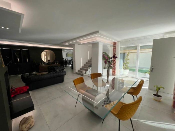 Casa con 6 locali in vendita in Strada Comunale Canna Fresca, Margherita di Savoia