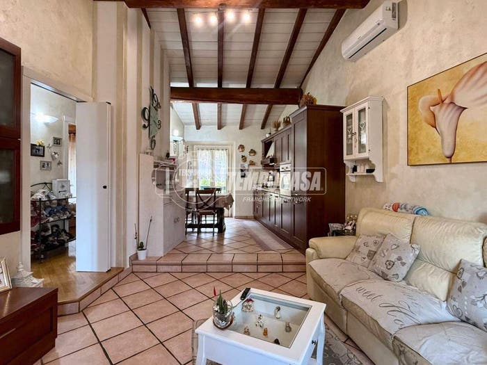 Appartamento trilocale in vendita in Via Giuseppe Arrigoni, Rancio, Lecco