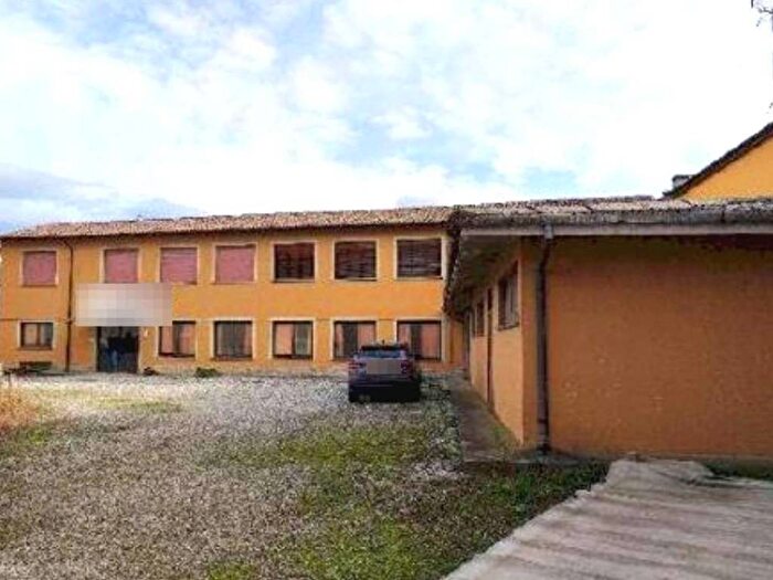 Appartamento con 5 locali in vendita in Via Dante, Centro, Gonars