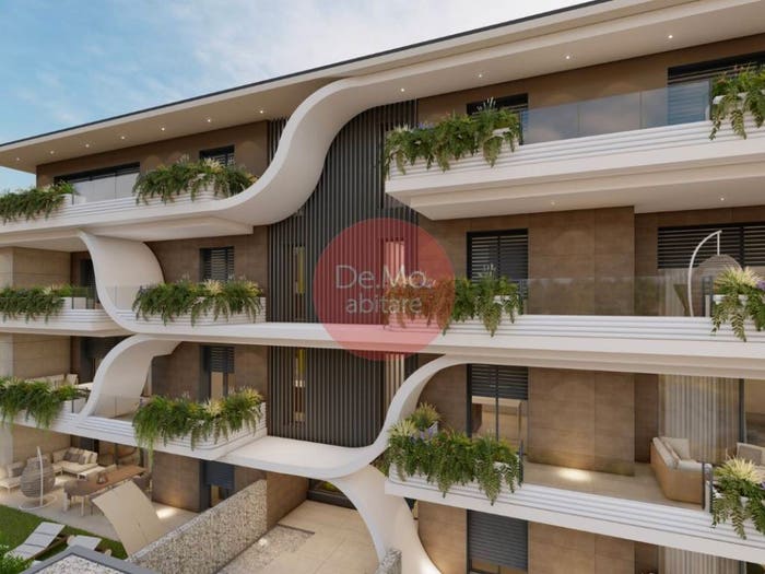 Appartamento quadrilocale in vendita in Via Cristoforo Colombo, Cesano Maderno