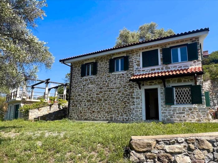 Casa bilocale in vendita in LOC CIAN DE CA', Centro, Camporosso