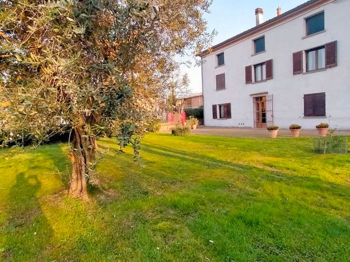 Casa con 6 locali in vendita in Via Breda, Centro, Boretto