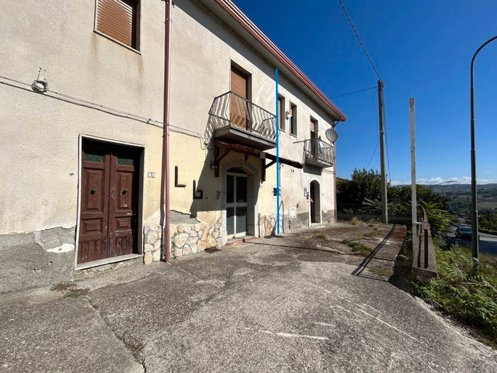 Casa con 5 locali in vendita in Via Appia, Venticano