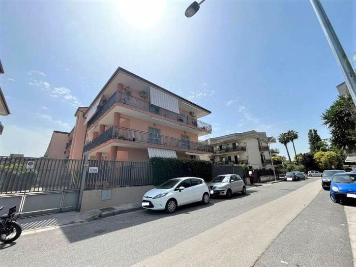 Appartamento trilocale in vendita in Via Pietro Mascagni, Casapulla