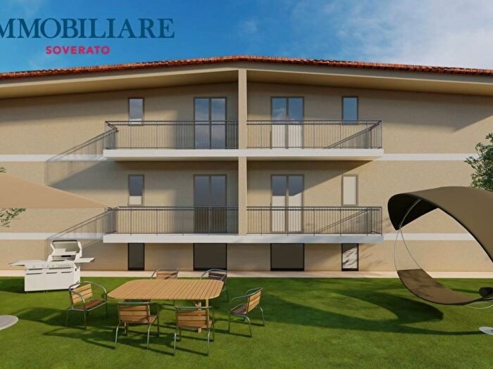 Appartamento trilocale in vendita in Via dei Gelsomini, San Sostene Marina, San Sostene
