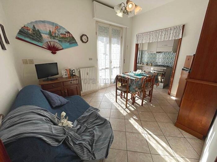 Appartamento bilocale in vendita in Via Giardini, Borghetto Santo Spirito