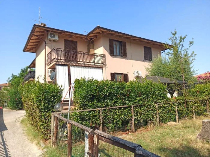 Appartamento trilocale in vendita in Via Giosuè Carducci, Contrada Prati, Castiglione del Lago