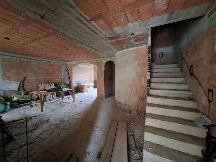 Casa con 6 locali in vendita in Via Fra' Girolamo da Forlì, San Martino in Strada, Forlì