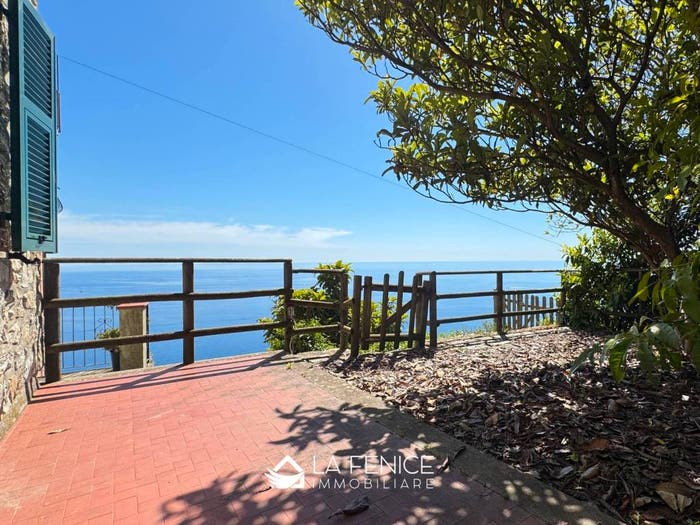 Appartamento quadrilocale in vendita in Località San Bernardino, Vernazza