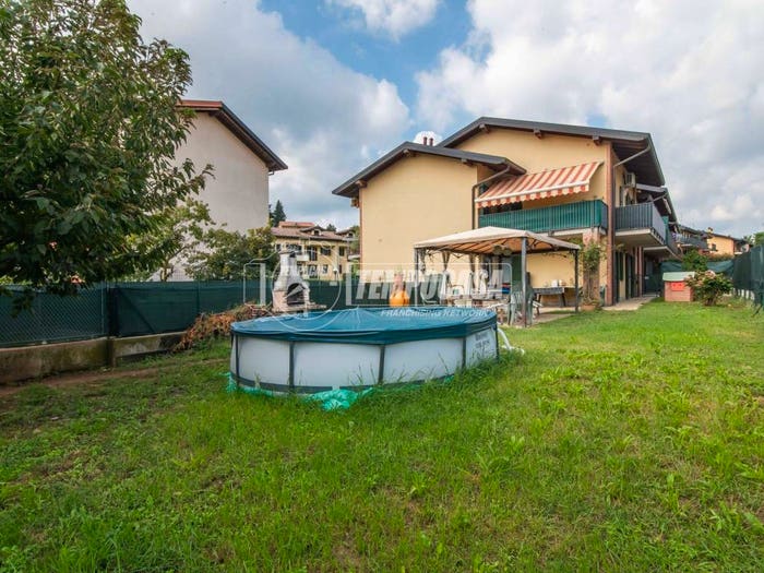 Appartamento trilocale in vendita in Via COLOMBO P, Centro, Appiano Gentile