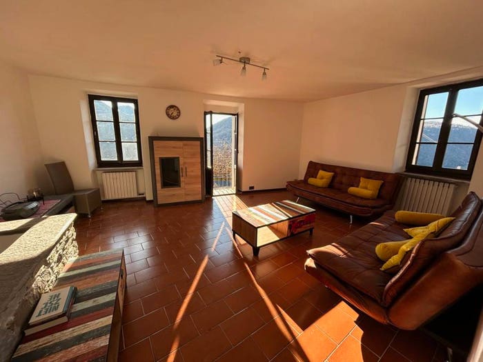 Casa quadrilocale in vendita in Via Stefano Ribolzi, Garabiolo, Maccagno con Pino e Veddasca