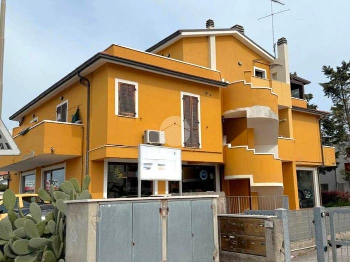 Casa quadrilocale in vendita in Str Nazionale Adriatica Sud, Metaurilia Tombaccia, Fano