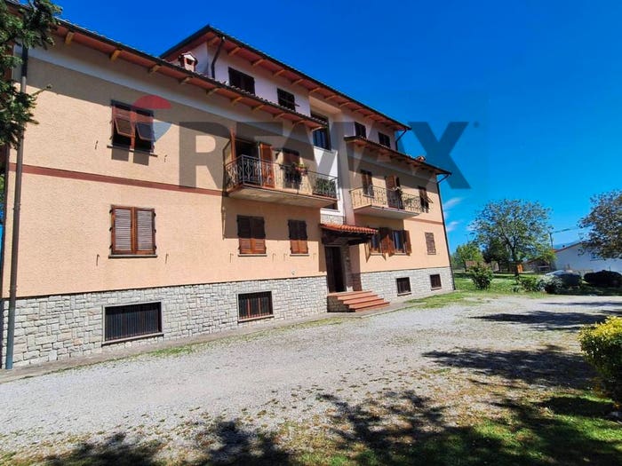 Appartamento con 6 locali in vendita in via del paretaio, Borgo Alla Collina, Castel San Niccolò