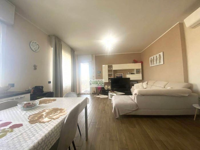 Appartamento quadrilocale in vendita in Via Vittorio Veneto, Centro, Formigine