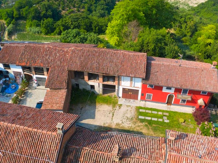 Casa quadrilocale in vendita in Via Rossesio, Villa, Monticello d'Alba