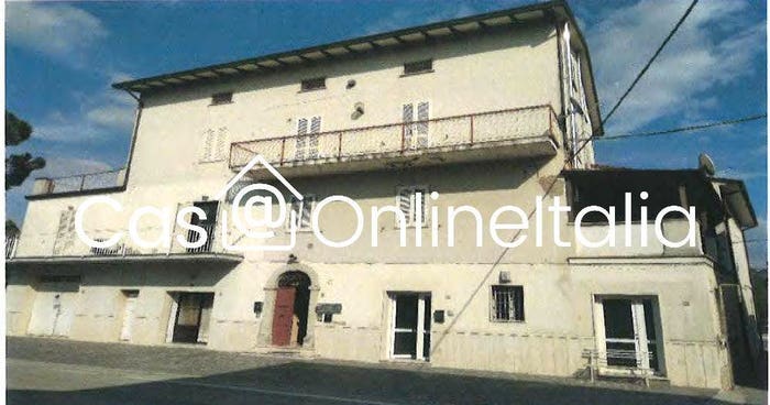Appartamento con 6 locali in vendita in Via Adelmo Canini, Palazzo Petrignano, Assisi