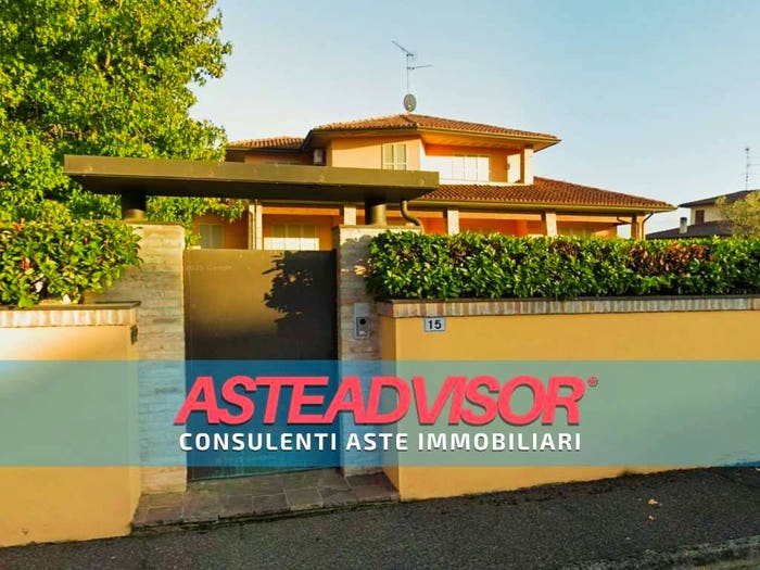 Casa con 6 locali in vendita in Frazione Roveleto Via Pescara, Roveleto, Cadeo