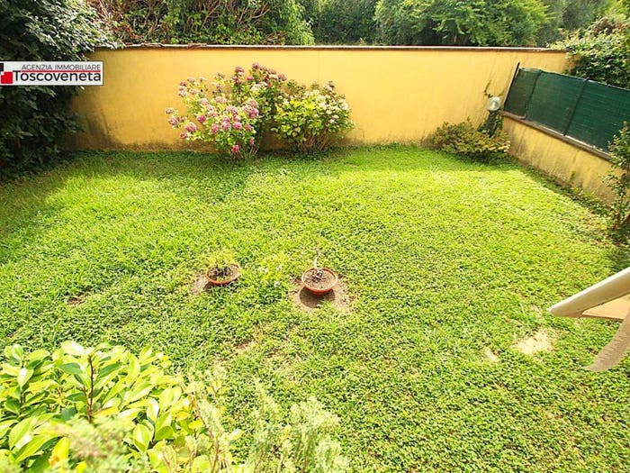 Appartamento trilocale in vendita in Via per Corte Puccetto, Sant'Anna, Lucca