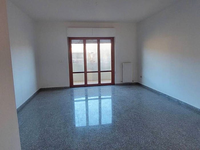 Appartamento con 6 locali in vendita in viale treviri, Ascoli Piceno