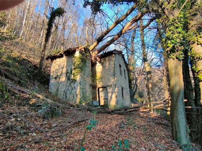 Casa con 6 locali in vendita in Erve