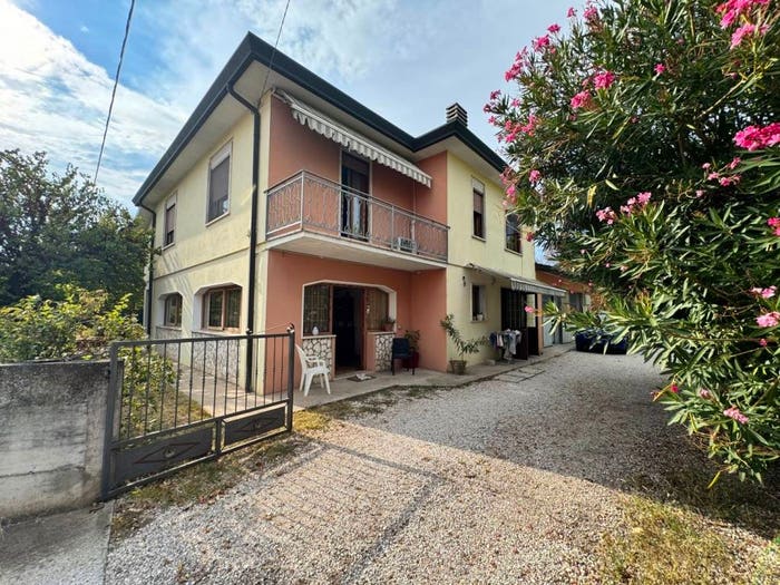 Casa con 5 locali in vendita in via ma, Centro, Noventa Vicentina