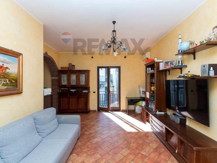 Appartamento quadrilocale in vendita in Via Erbe Bianche, Paternò