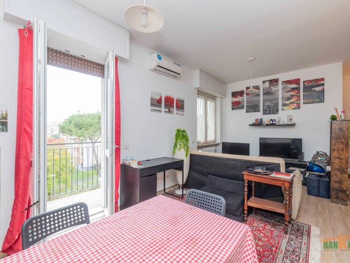Appartamento quadrilocale in vendita in Via Dante Alighieri, Bresso
