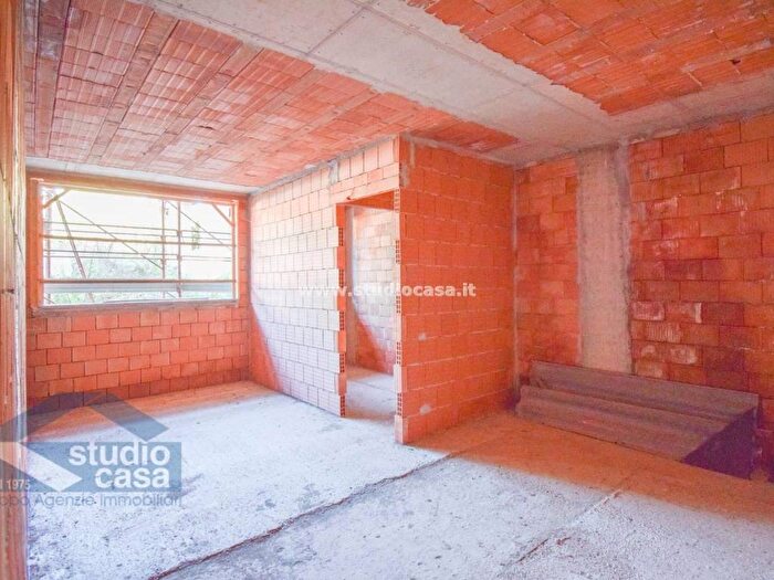 Casa con 6 locali in vendita in VIA SELVAGRECA, Città Bassa Laghi, Lodi