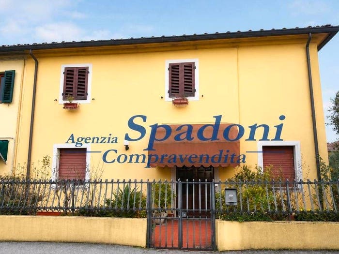 Casa con 6 locali in vendita in Via Cesare Battisti, Centro, Monsummano Terme