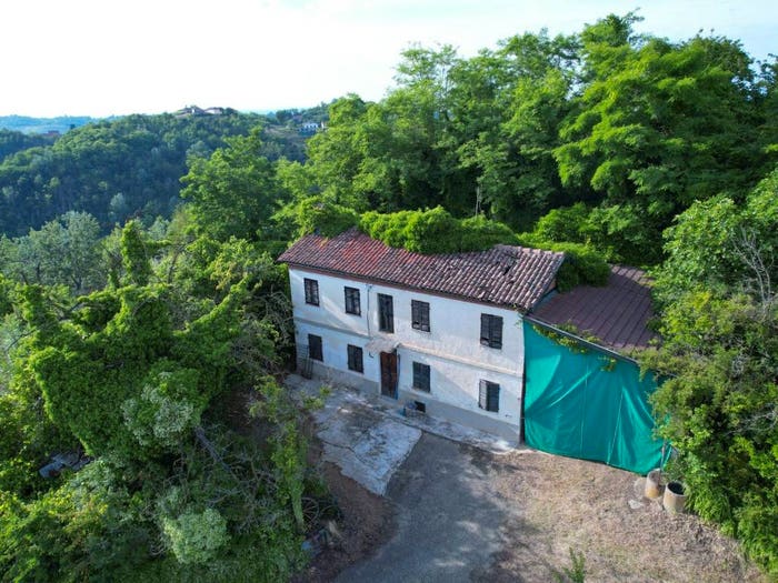 Casa con 5 locali in vendita in Via Sant'Antonio, Montaldo Scarampi