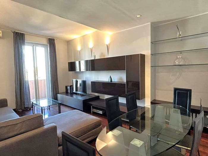Appartamento trilocale in affitto in Viale Severino Boezio, Sempione, Milano