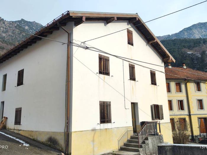 Casa con 5 locali in vendita in Località Dordolla, Dordolla, Moggio Udinese