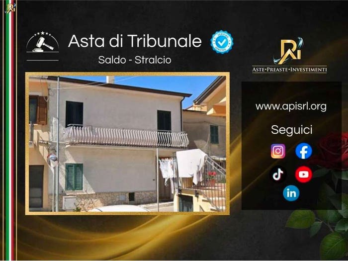 Appartamento quadrilocale in vendita in via colle, Centro, Pescosolido
