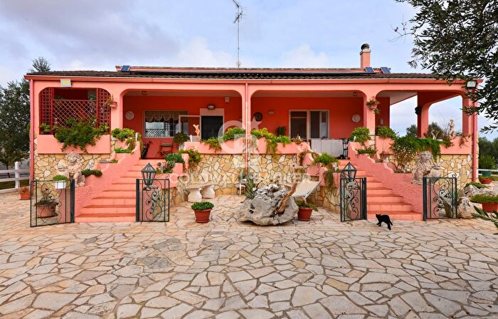 Casa con 5 locali in vendita in Via Isabella d'Amato, Lecce