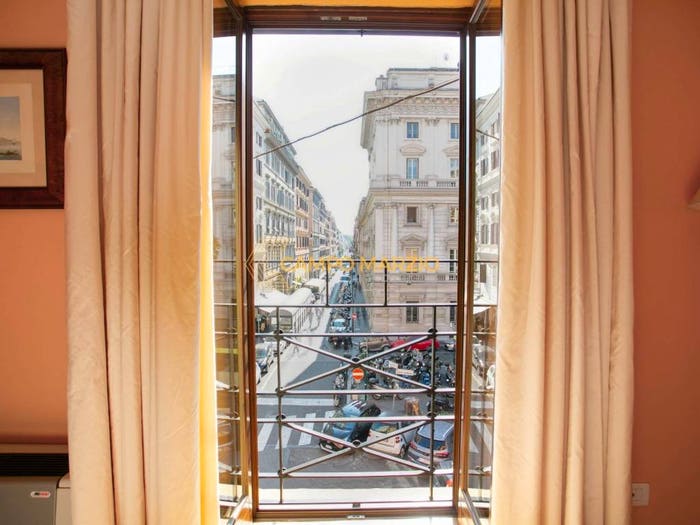Appartamento trilocale in affitto in Via Settembre, Repubblica, Roma