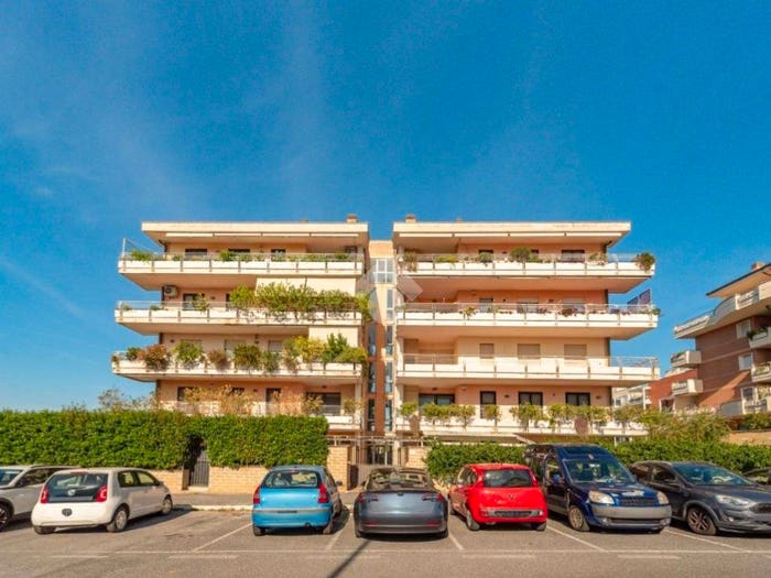 Appartamento quadrilocale in vendita in Largo Sebatiano Craveri, Mezzocammino, Roma