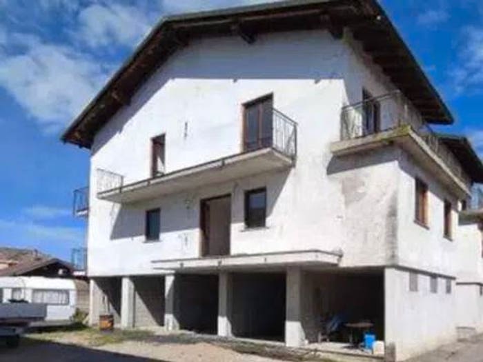 Appartamento quadrilocale in vendita in Vicolo Tripoli No Number, Centro, Palestro