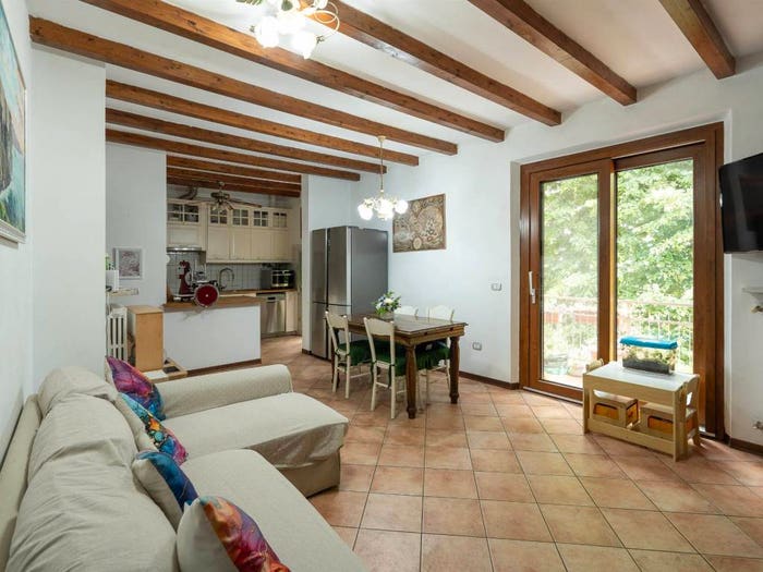 Appartamento quadrilocale in vendita in Via Cerreto Felino, Centro, Felino