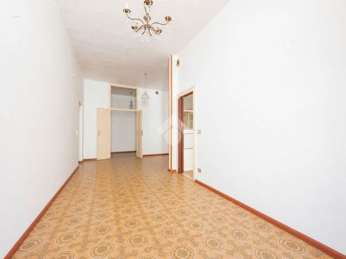 Appartamento con 6 locali in vendita in Via Guglielmo Marconi, Centro, Levico Terme