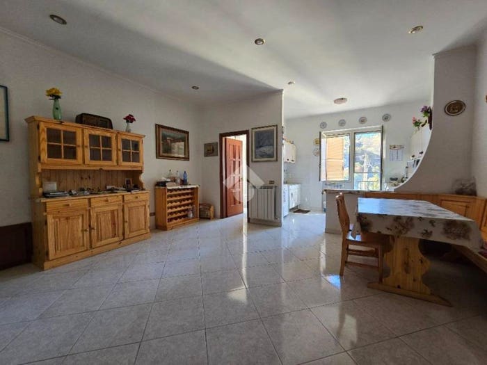 Casa quadrilocale in vendita in Via di Colle Sermino, Fiuggi