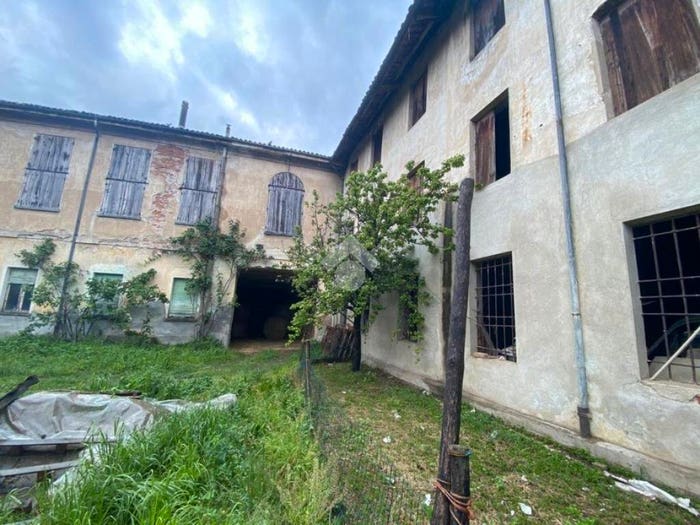 Casa con 5 locali in vendita in Piazza torino, Centro, Castagnole Piemonte
