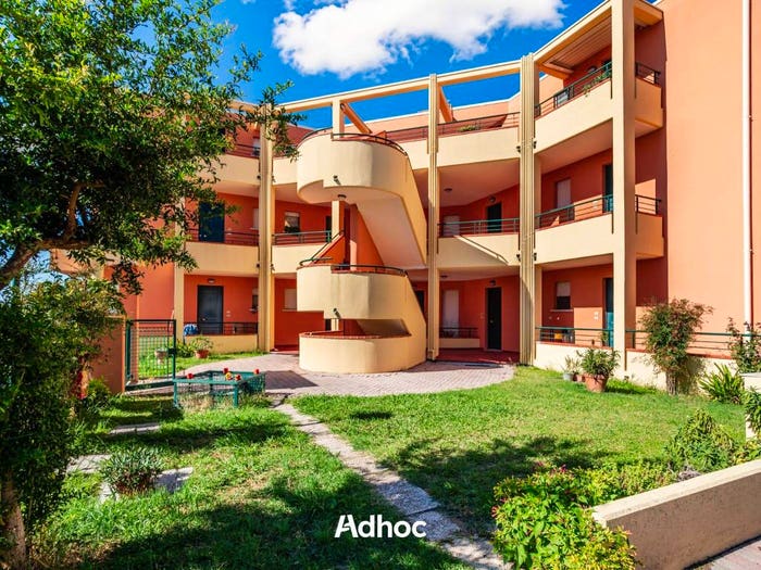 Appartamento trilocale in vendita in Via Giorgio de Chirico, Torrette Ponte Sasso, Fano