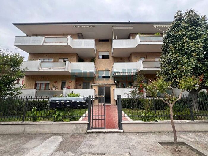 Appartamento con 6 locali in vendita in Via Venezia, Porto San Giorgio