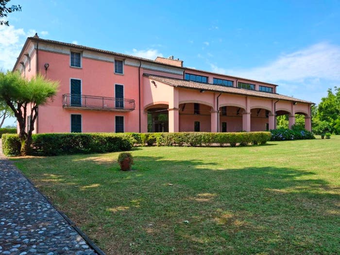 Casa con 6 locali in vendita in Campus Gaione, Parma