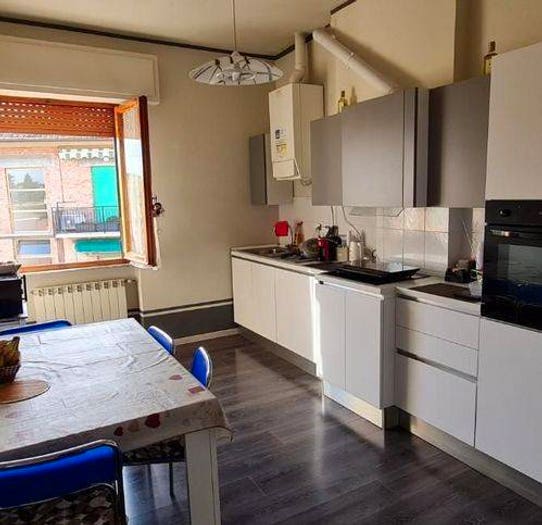 Appartamento trilocale in vendita in Via Xxv Aprile, Castellina Scalo, Monteriggioni